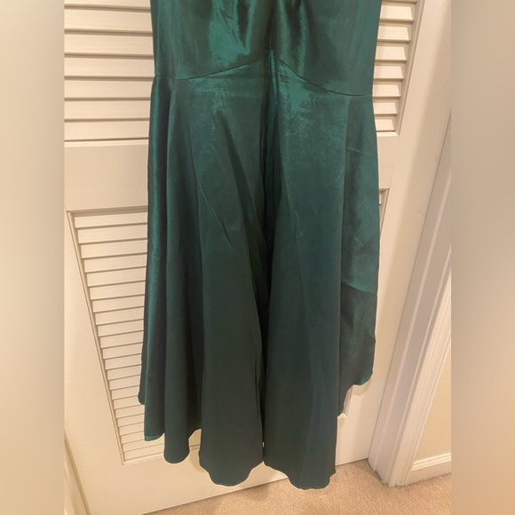 Emerald Green Gown - Picture 2 of 5